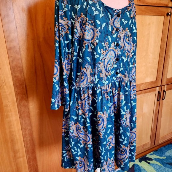 Paisley Fit and Flare Dress 1X - Picture 3 of 8